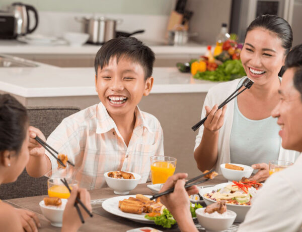 vietnamese table manners